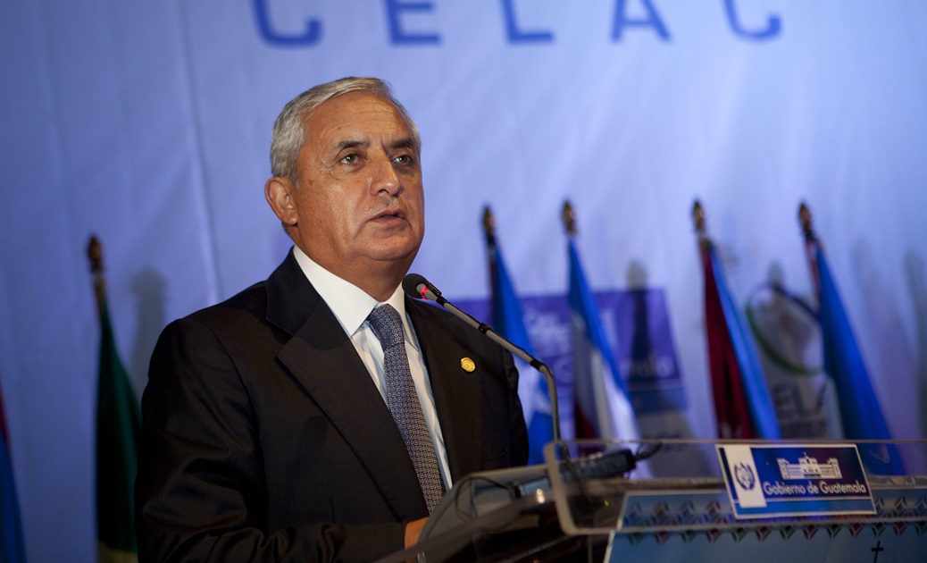 Tras problema cardiaco, ex presidente de Guatemala está internado, pero "estable"