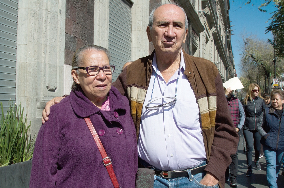 “Venía por curioso, hoy por necesidad”