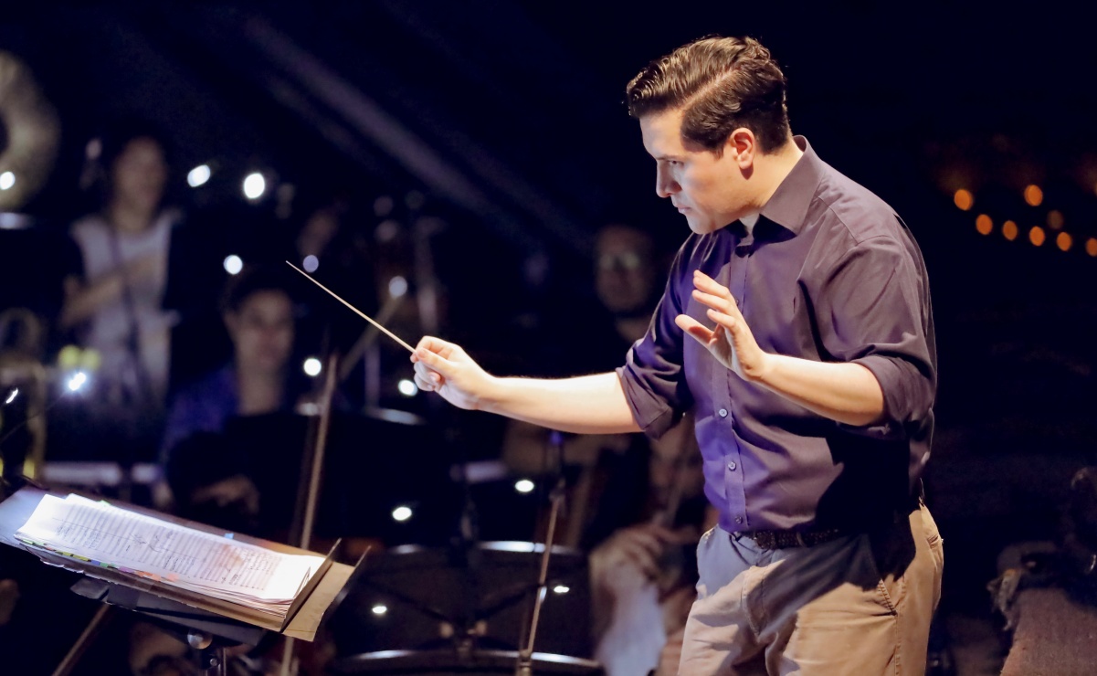 "Irse del país, camino común por falta de oportunidades": Felipe Tristán, director de orquesta