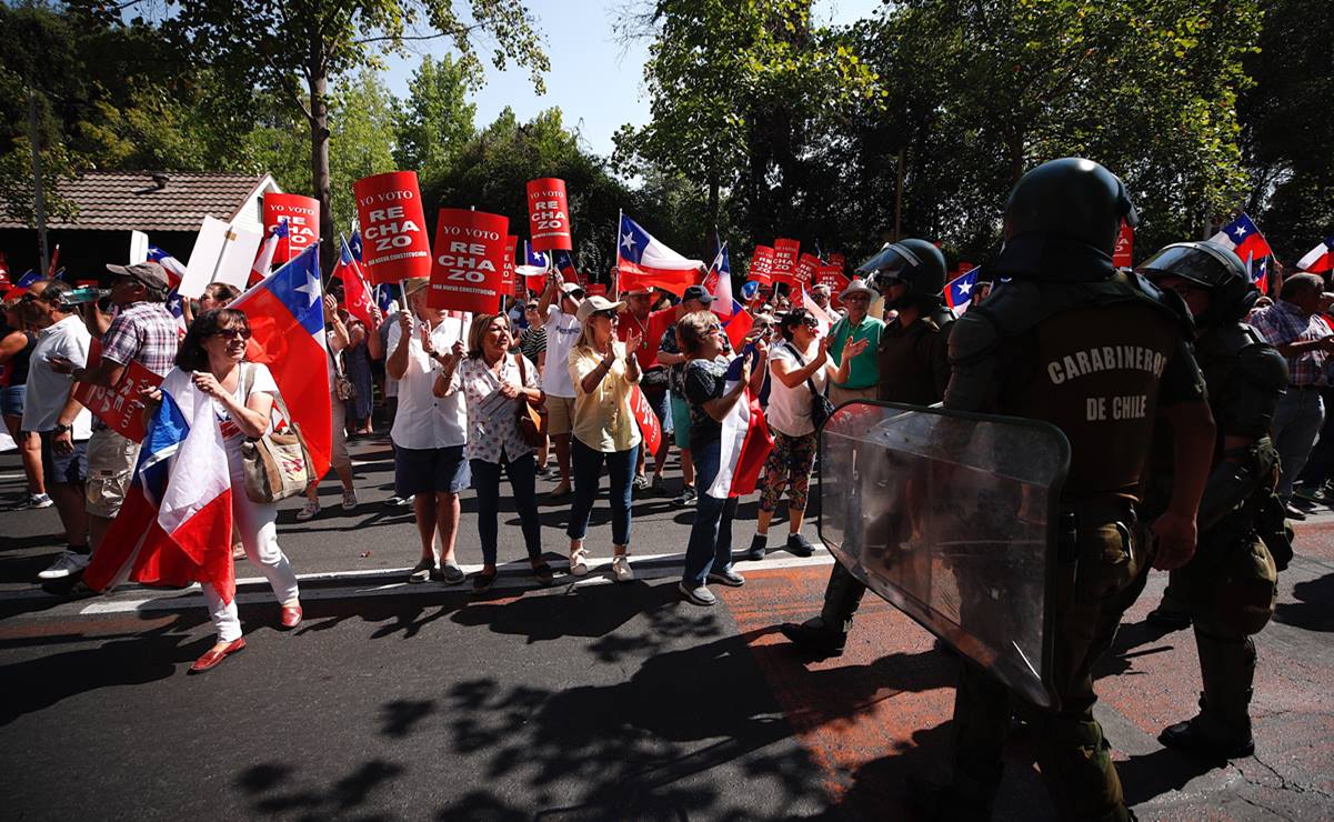 Nuevas protestas en Chile; a favor y en contra de una nueva Constitución 