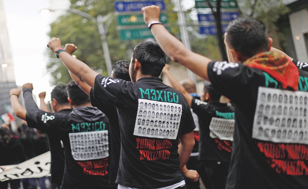 Mexico to investigate officials who released suspect involved in Ayotzinapa case