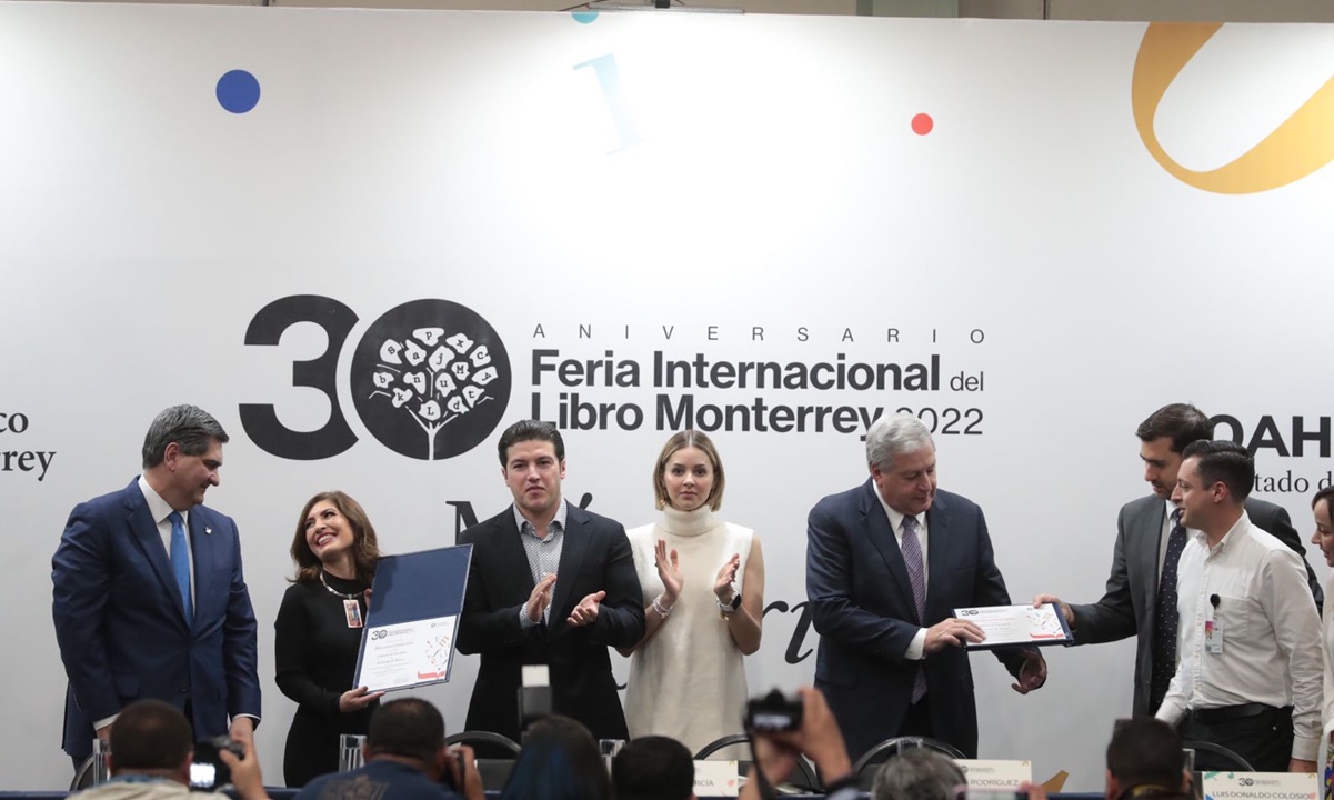 Samuel García inaugura la FIL de Nuevo León tras dos años de posponerla por la pandemia