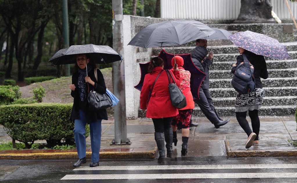 Continuarán lluvias fuertes con descargas eléctricas en el Valle de México