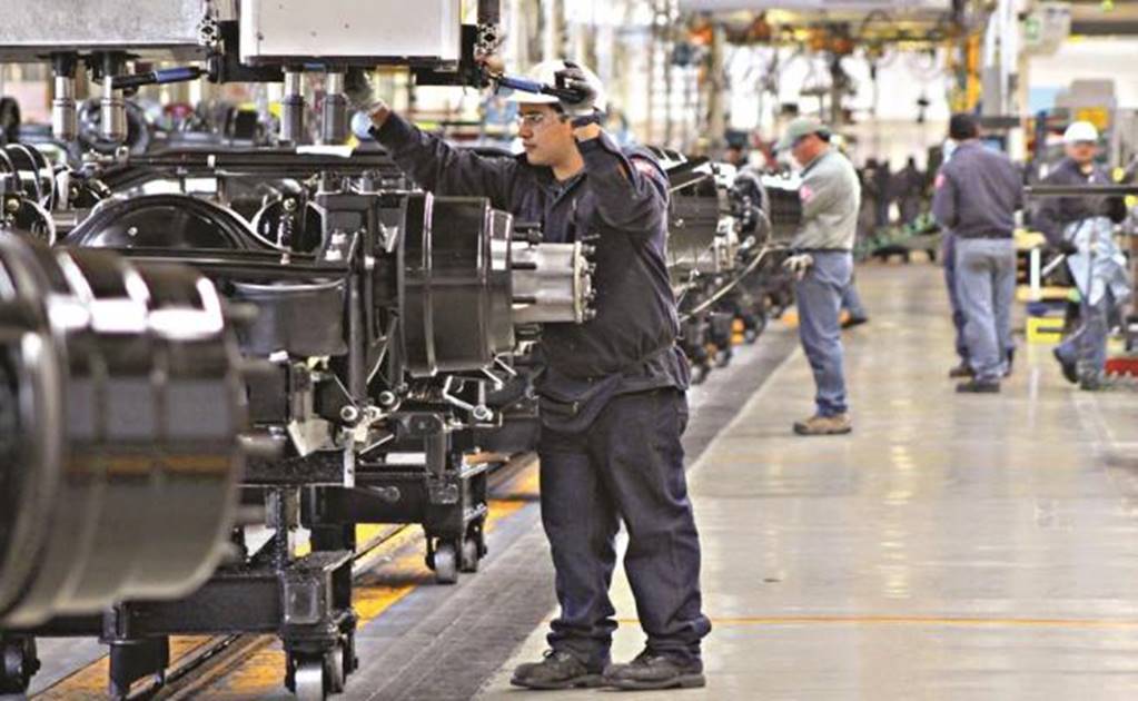 Mexico industrial production rises slightly in June