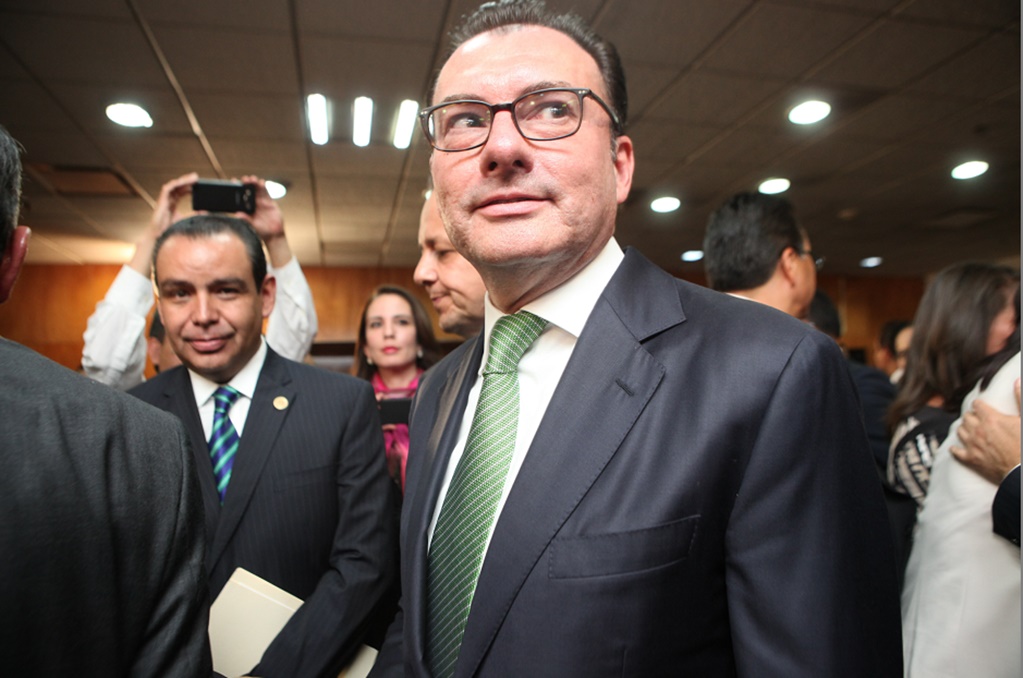 Presenta Videgaray "presupuesto austero"