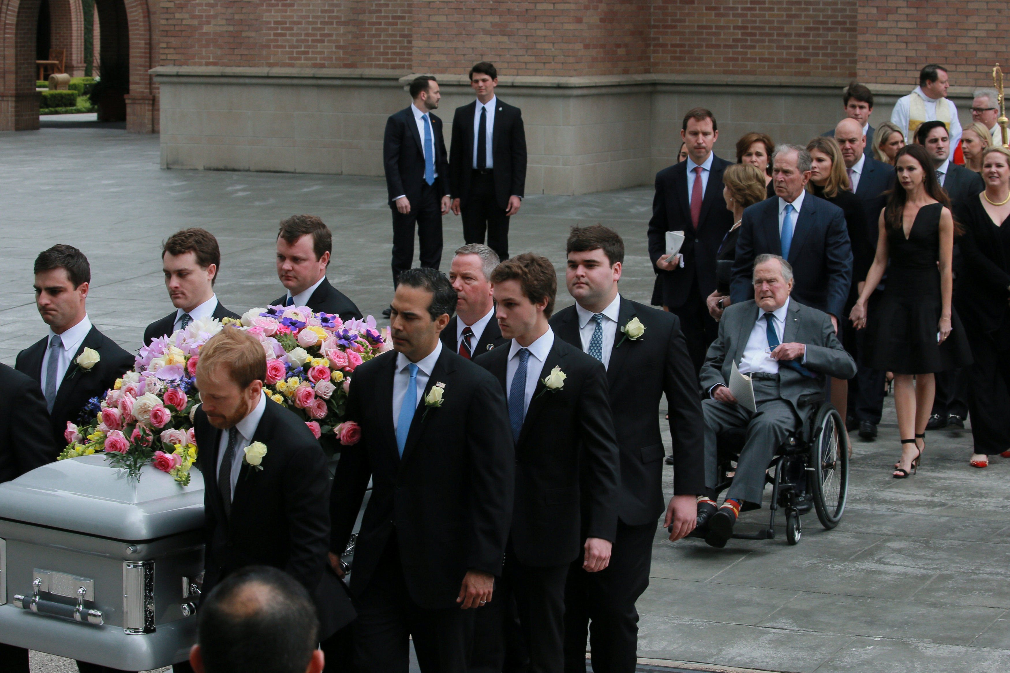 Expresidentes, familiares y amigos se despiden de Barbara Bush en funeral en Houston