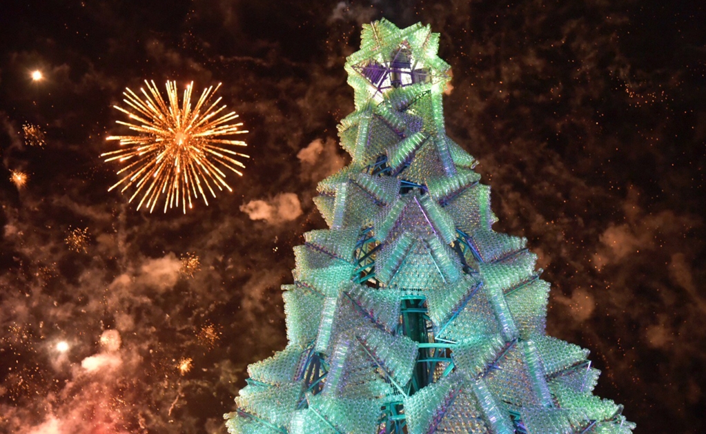 Aguascalientes boasts tallest recyclable Christmas tree in the world