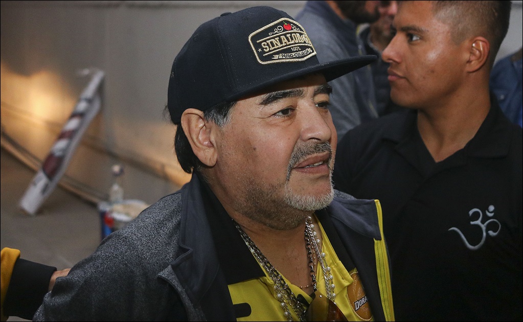 En Dorados, buscan a toda costa que Maradona se quede
