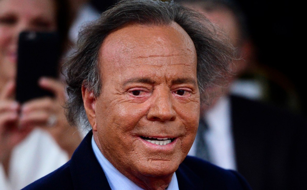 Julio Iglesias declara contundente: "Estoy DPM"