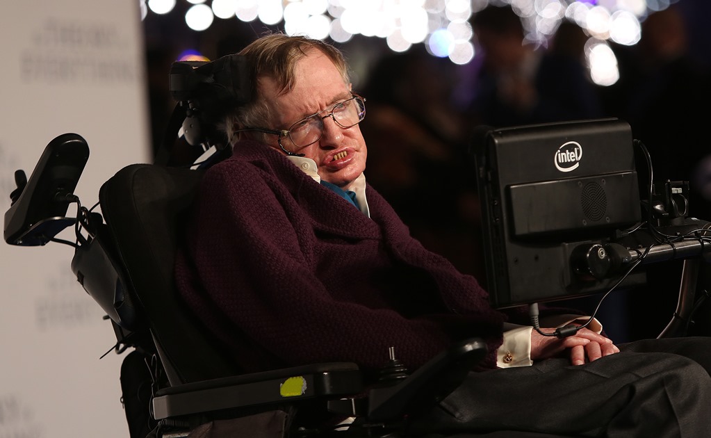 Stephen Hawking advierte que la Tierra podría 'morir' en 200 años