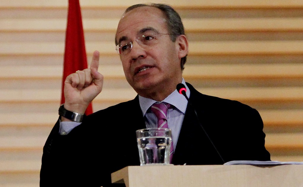 Calderón apoya declaraciones de Fukuyama sobre retroceso de México con AMLO