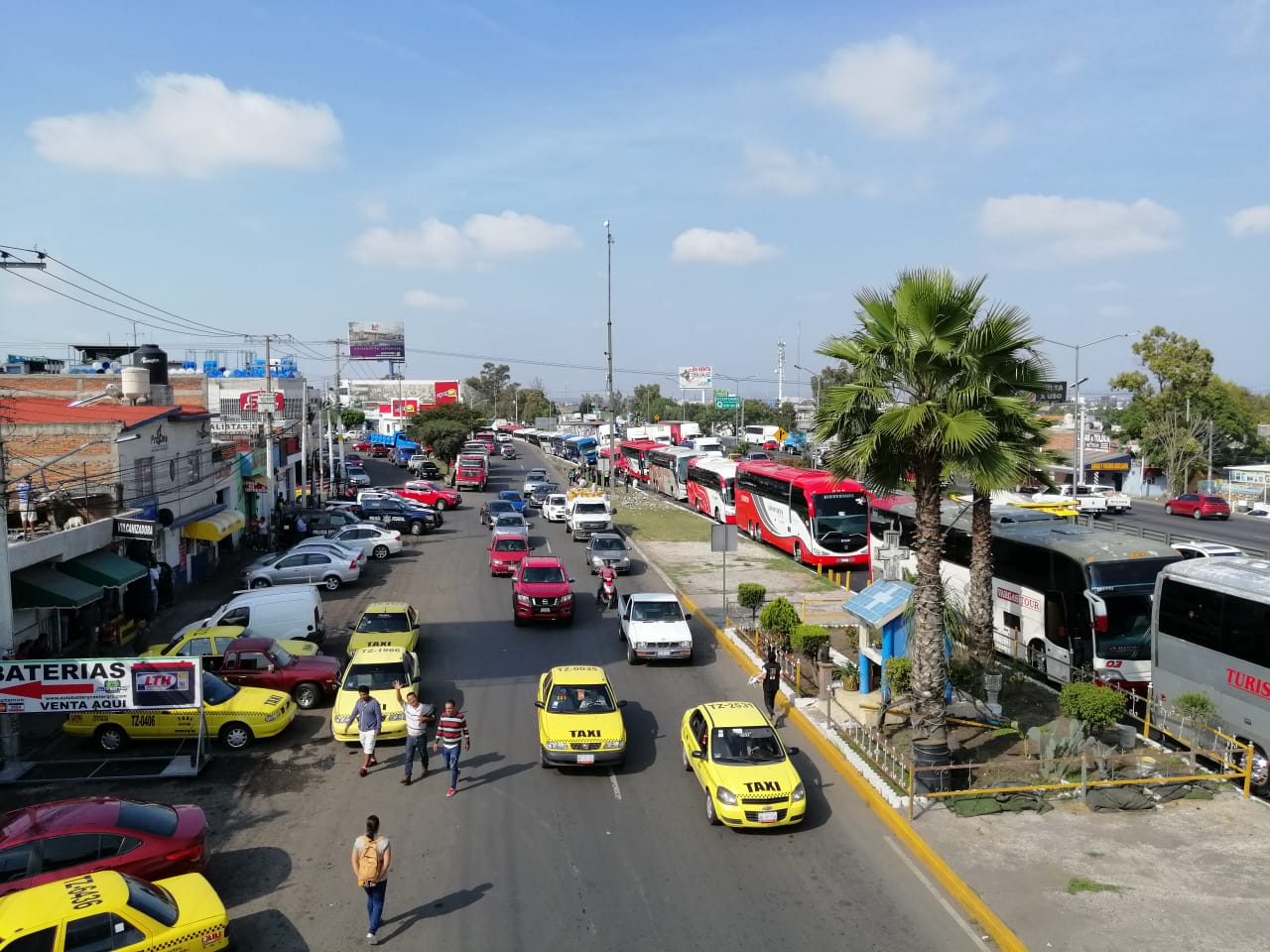 Transportistas queretanos se suman a protesta nacional