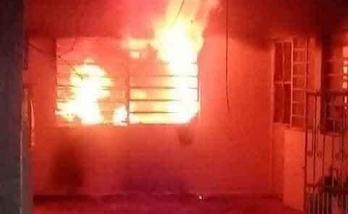 Mujer incendia casa con su marido dentro en Sonora; estaba harta del desorden al llegar del trabajo 