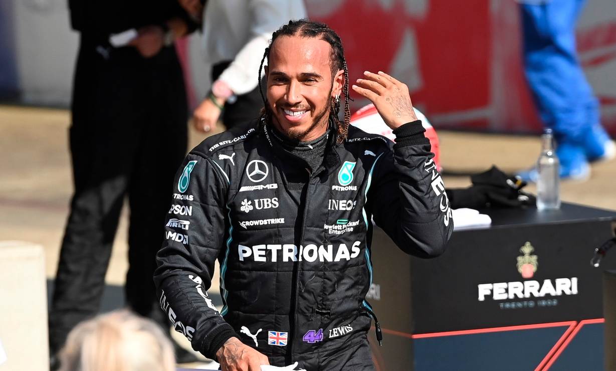 Mercedes, escudería de Lewis Hamilton, pide a Facebook que tome medidas contra comentarios racistas