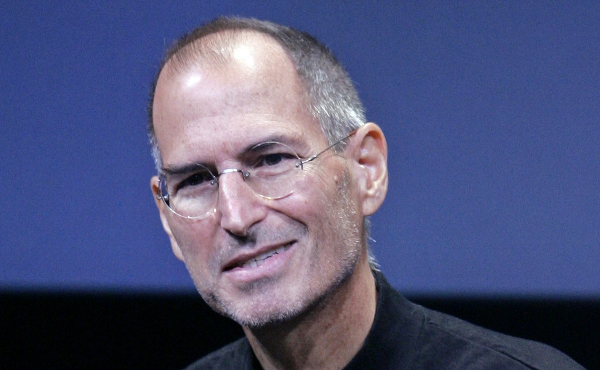 Venden sandalias usadas de Steve Jobs en miles de dólares