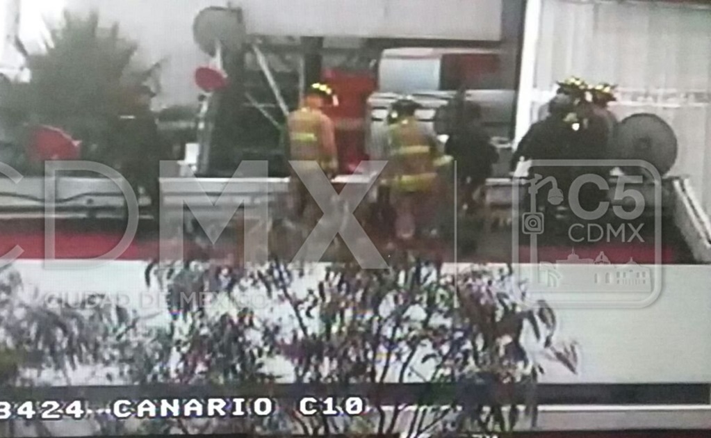 Reportan incendio en Plaza Toltecas