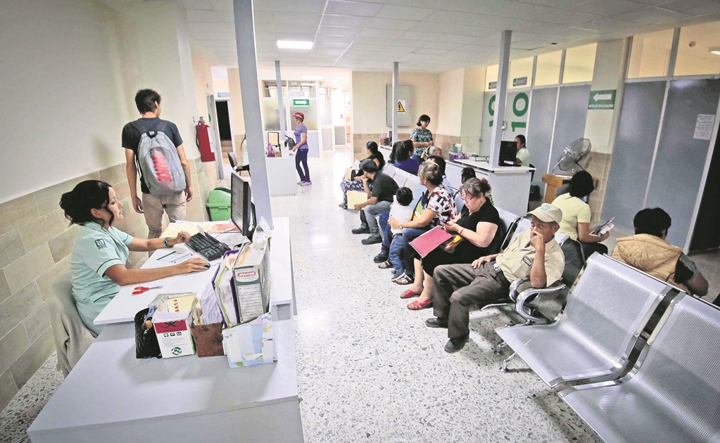 Mexicanos creen que servicio médico ha empeorado: encuesta