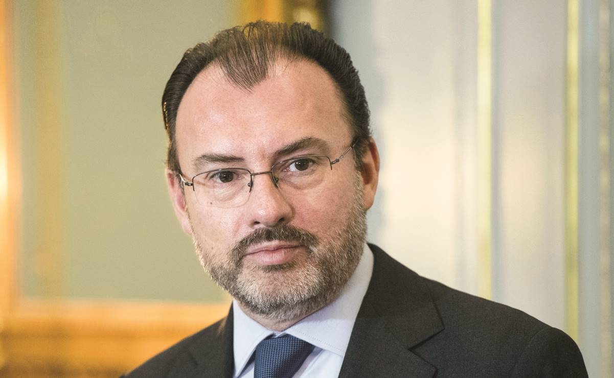 Ordenan quitar a Videgaray de lista de la SFP