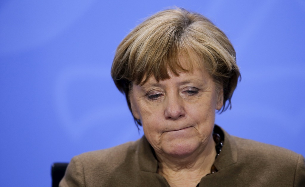 Agilizará Merkel expulsión de extranjeros sin derecho a asilo