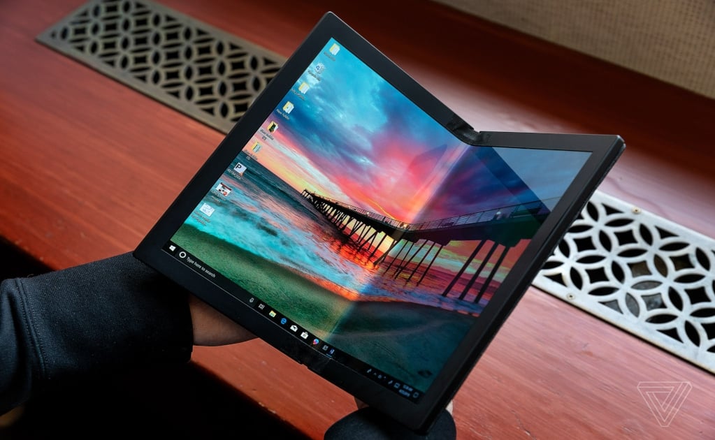Presentan laptop con pantalla flexible