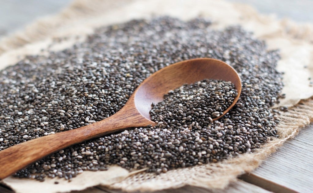 10 benefits of eating chia seeds