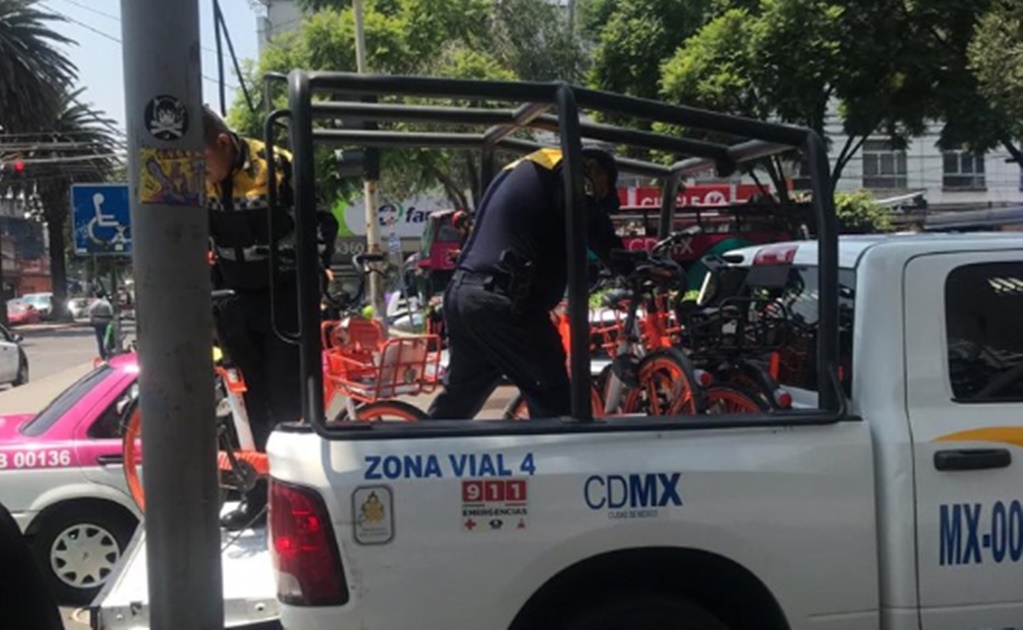 Retiran 105 bicicletas a Mobike y 121 scooters de Lime por no tener permiso