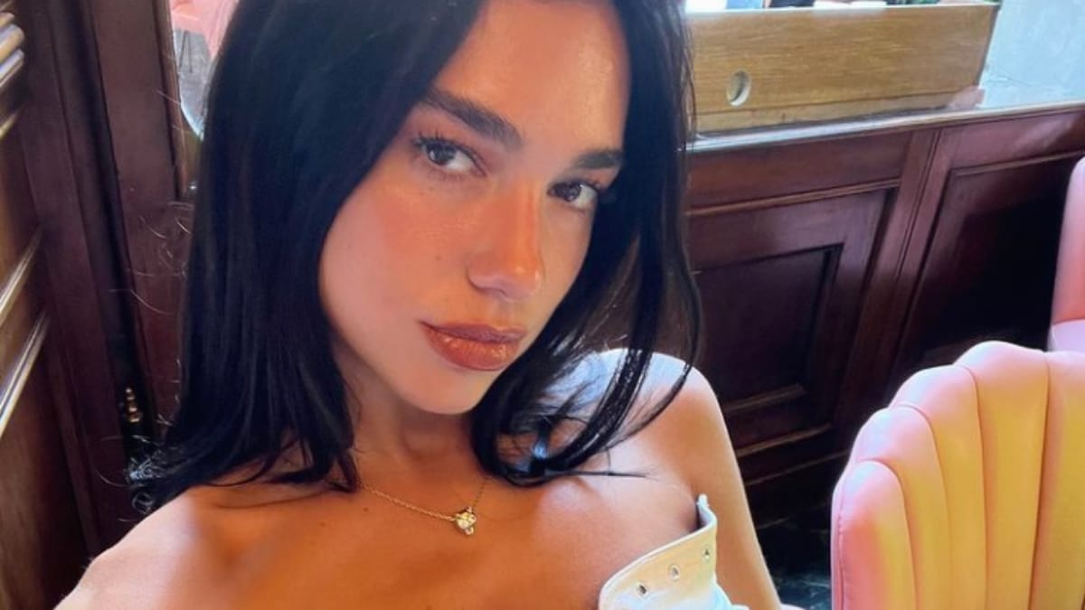 Dua Lipa conquista Florencia con look medieval