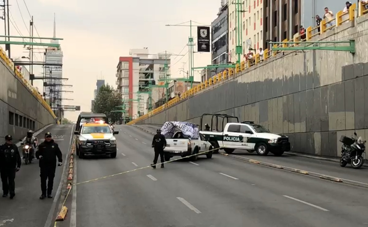 Balacera en paso a desnivel de Eje Central deja un muerto