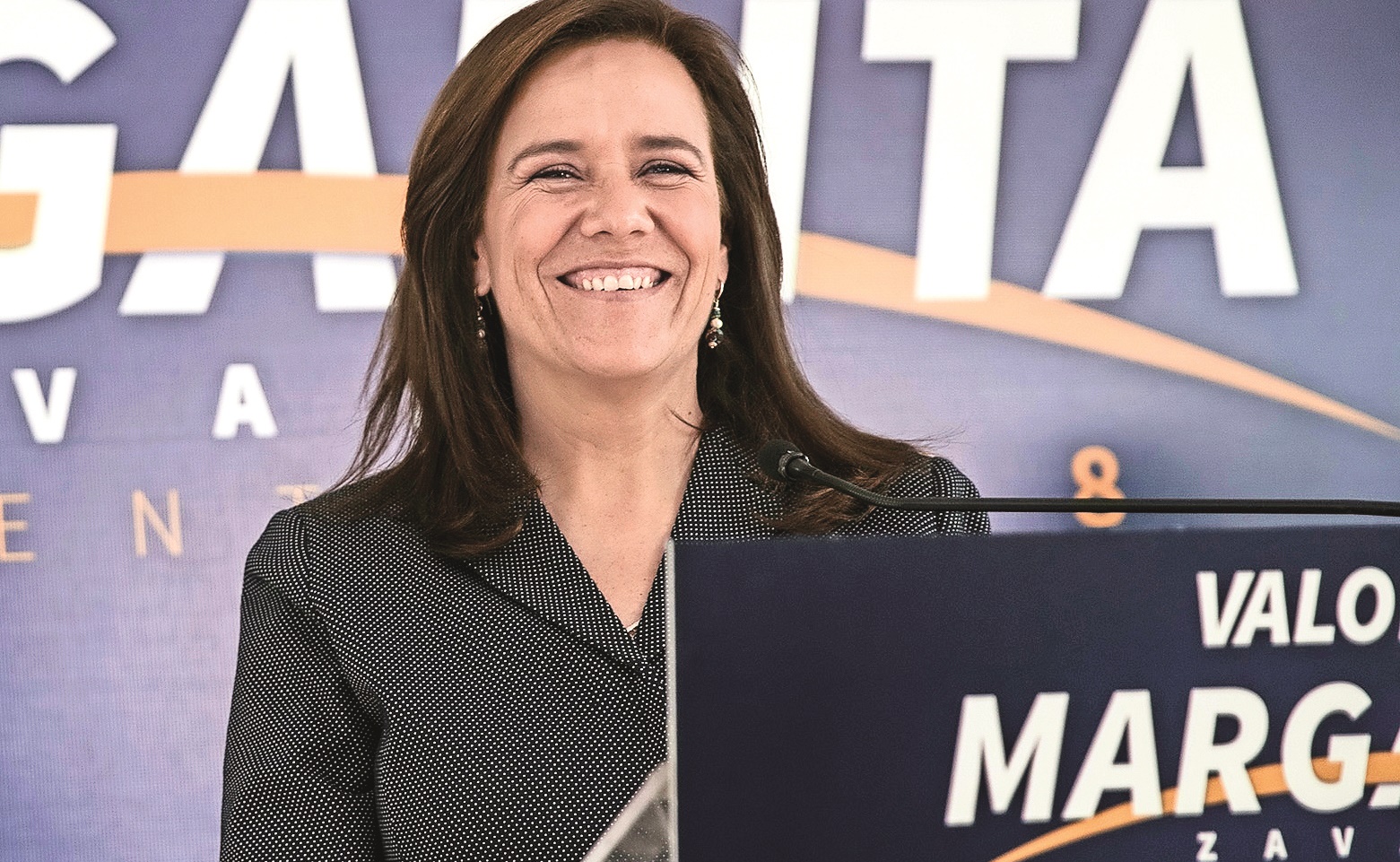 Margarita Zavala defiende al Estado Mayor a través de Twitter