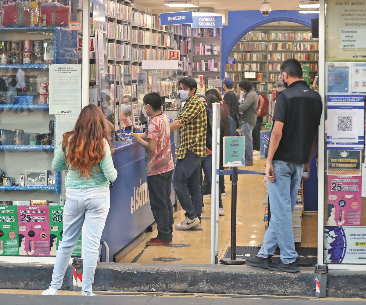 Negocios que no cierren a las 17:00 horas serán suspendidos 15 días