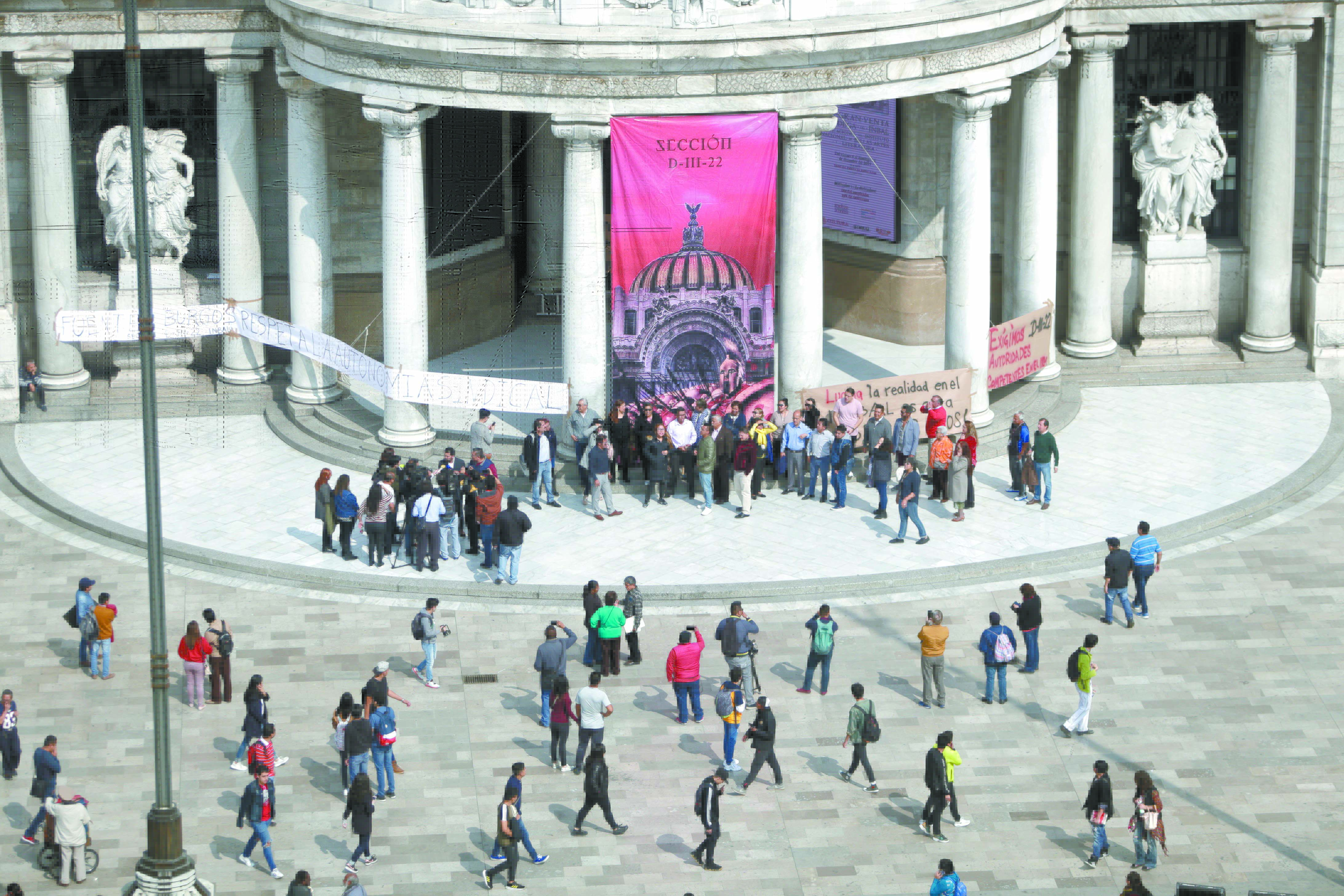 Exigen sancionar acoso sexual y violencia de género en escuelas de Bellas Artes