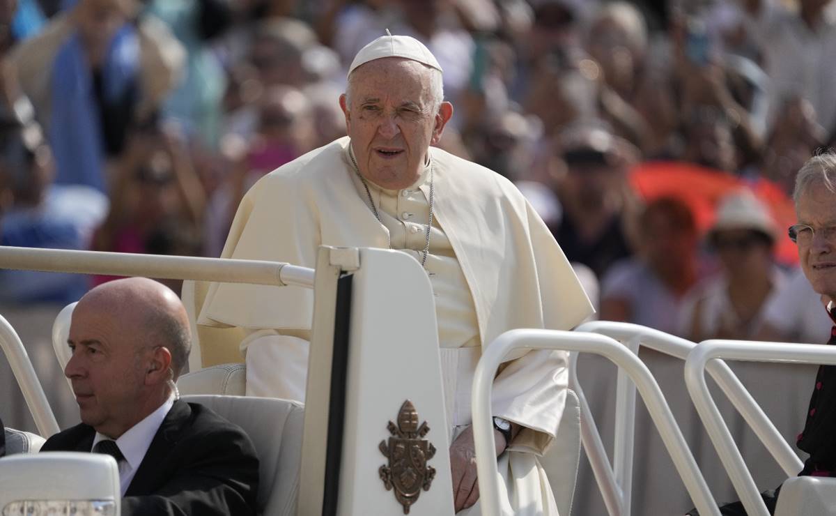 Abusos sexuales en la Iglesia: El papa Francisco pide escuchar el "dolor" de las víctimas