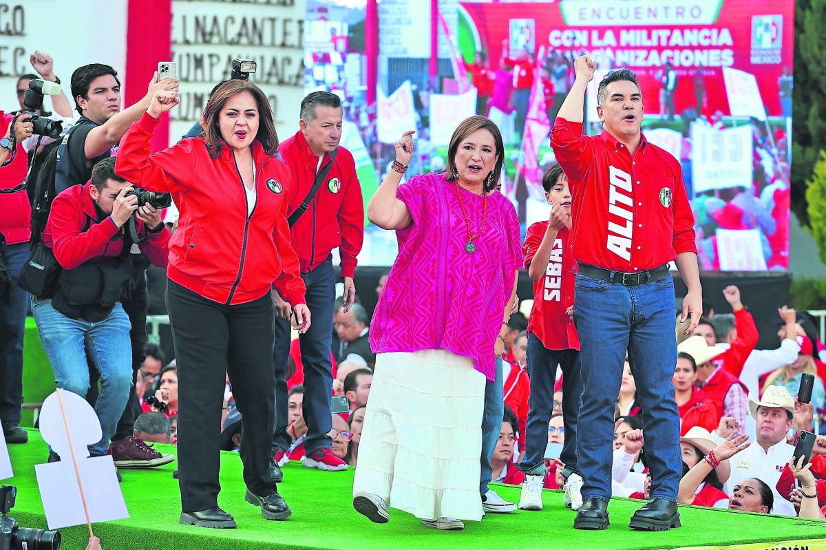 Xóchitl Gálvez: “Sheinbaum no tiene cara para recuperar programas sociales”