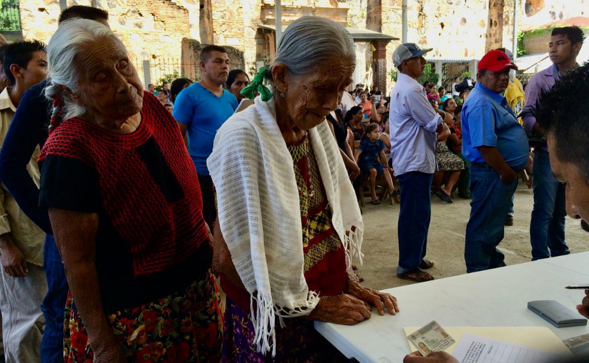 Publican reforma que aplaza paridad obligatoria en 417 municipios indígenas de Oaxaca