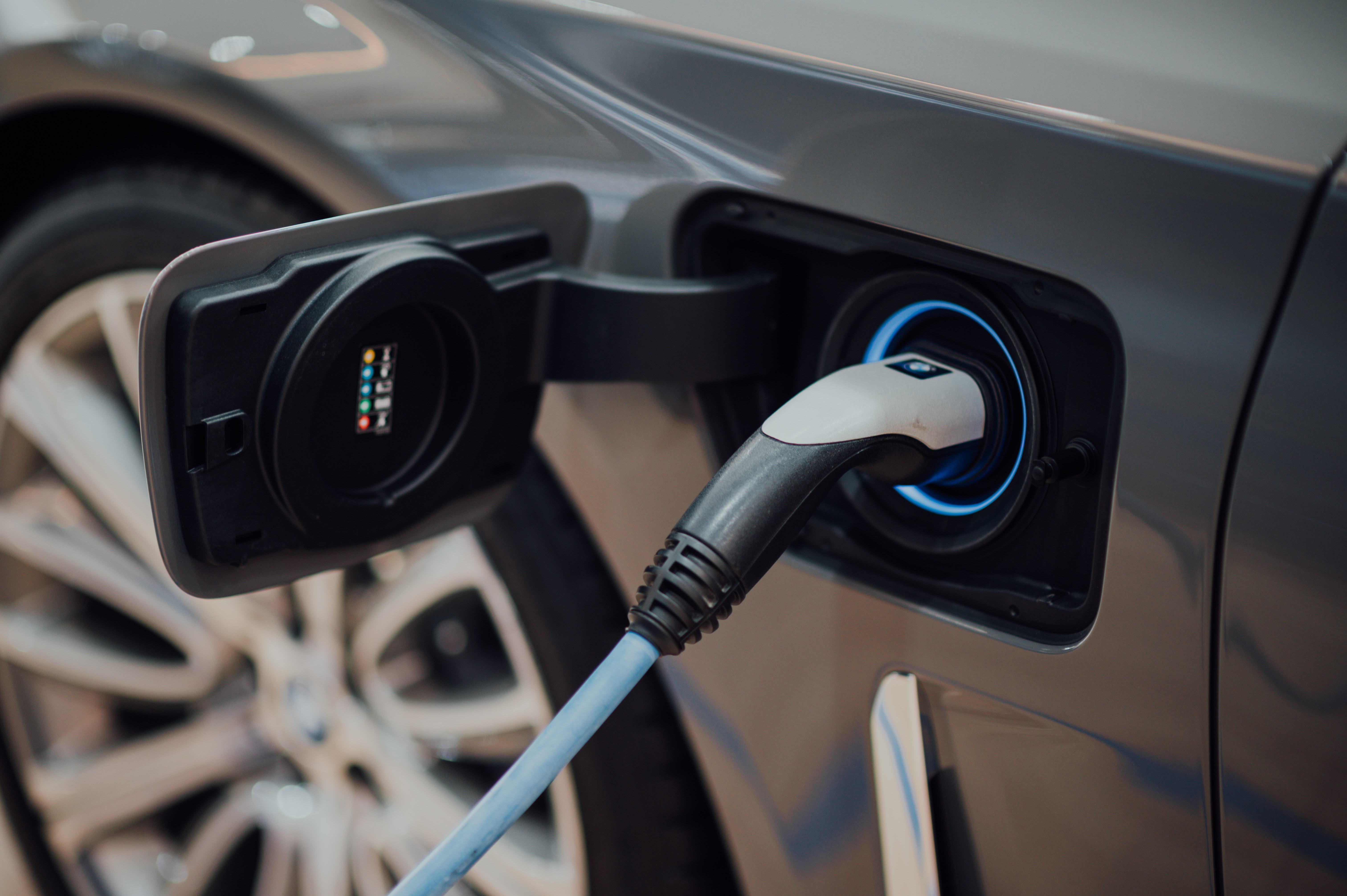 Estas marcas firman acuerdo para crear autos eléctricos