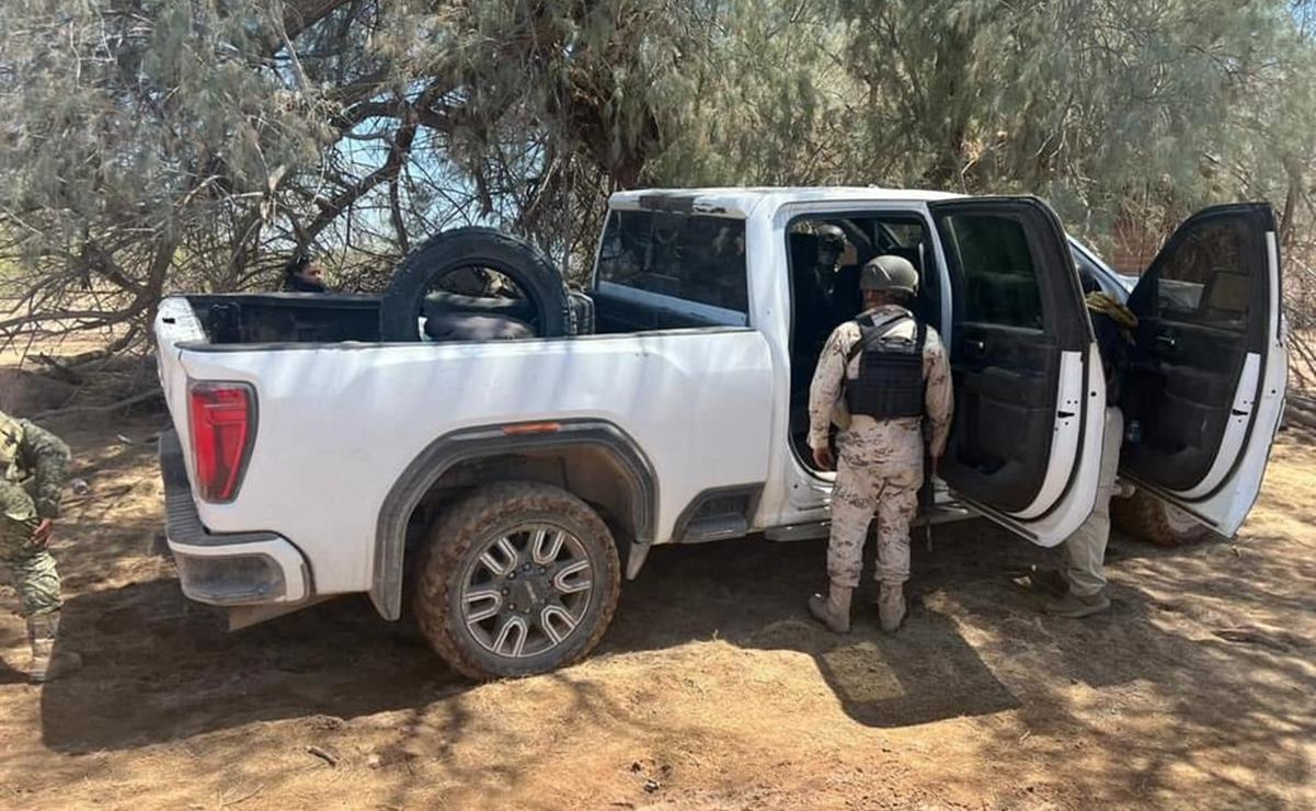 Aseguran dos vehículos "Monstruos", fusiles y cargadores en Caborca, Sonora