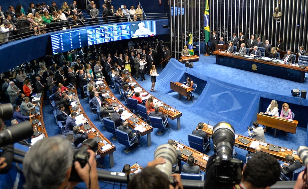 Brasil, a un paso del golpe de Estado, asegura Dilma Rousseff 