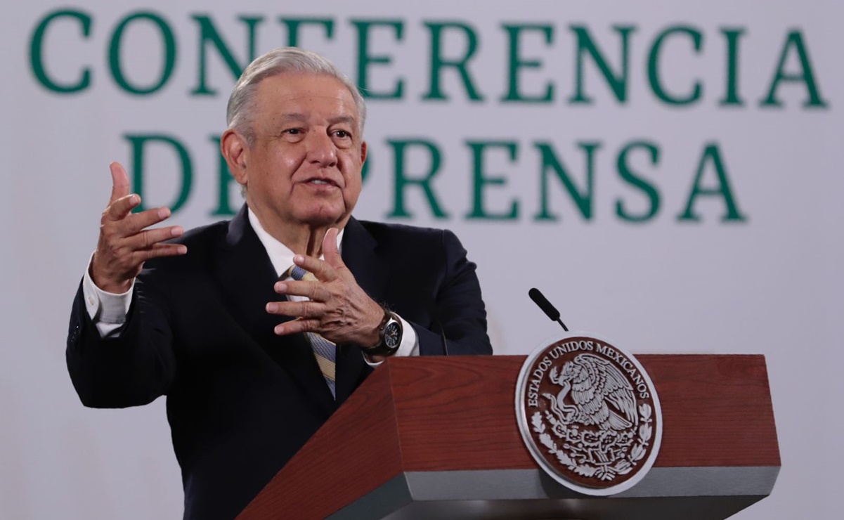 Paro de labores en Refinería Dos Bocas es por asunto de sindicatos: AMLO