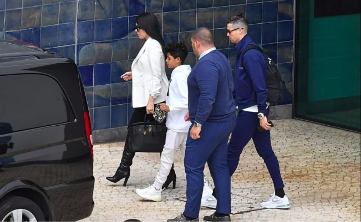 El mensaje de Cristiano Ronaldo tras el infarto de su madre