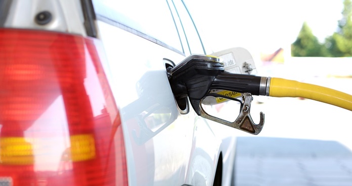 10 estados con impuestos más altos de gasolina en EU