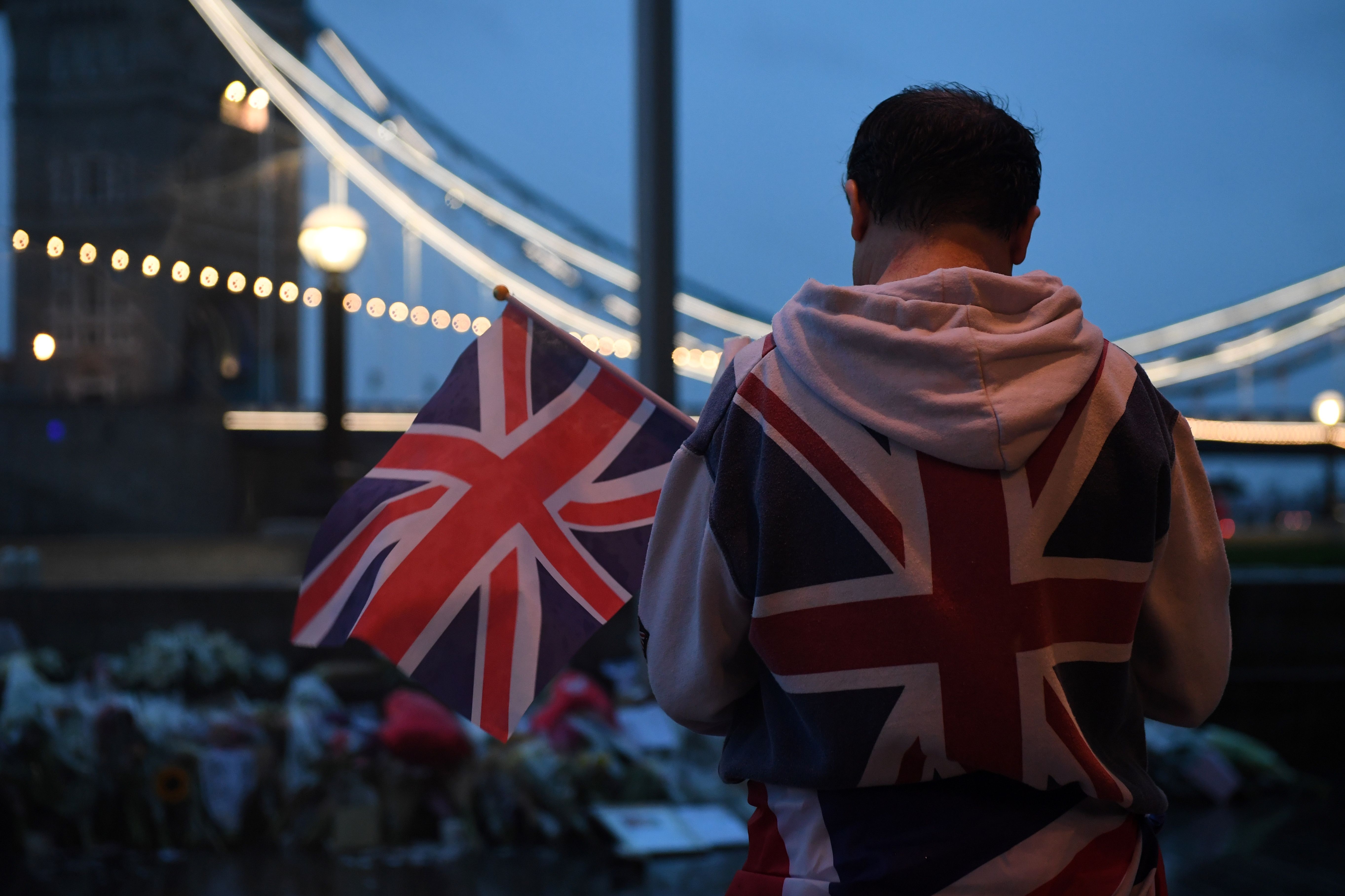 Policía de Londres libera a detenidos tras atentado en Londres 