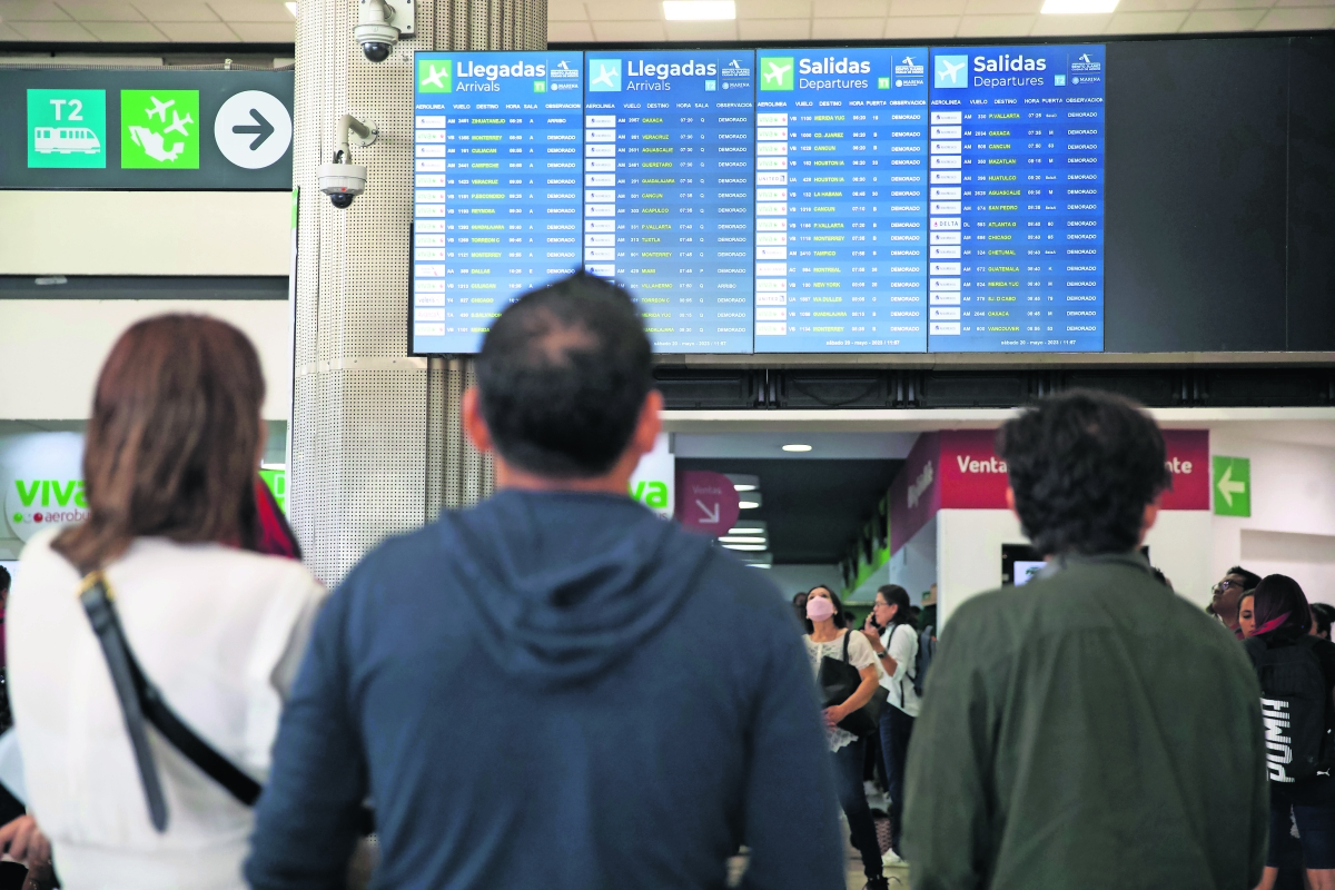 Tras cancelación de 22 vuelos en AICM por caída de ceniza del Popocatépetl, así opera el aeropuerto capitalino