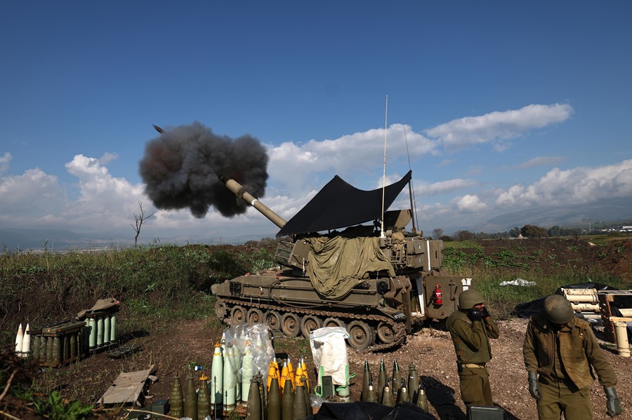 Hezbolá ataca con drones un cuartel israelí cerca de la frontera con Líbano