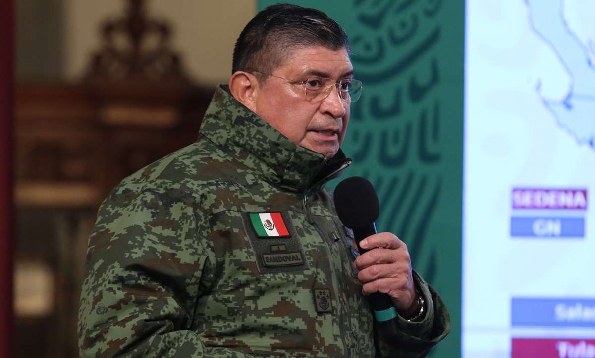 Luis Cresencio Sandoval, secretario de Defensa, sigue en resguardo por tener Covid-19 