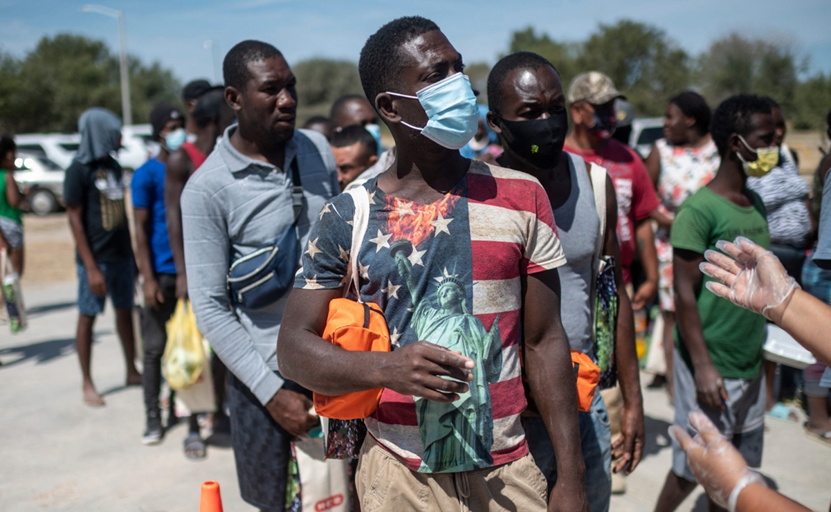 Renuncia enviado de EU en Haití y denuncia las deportaciones "inhumanas" de migrantes