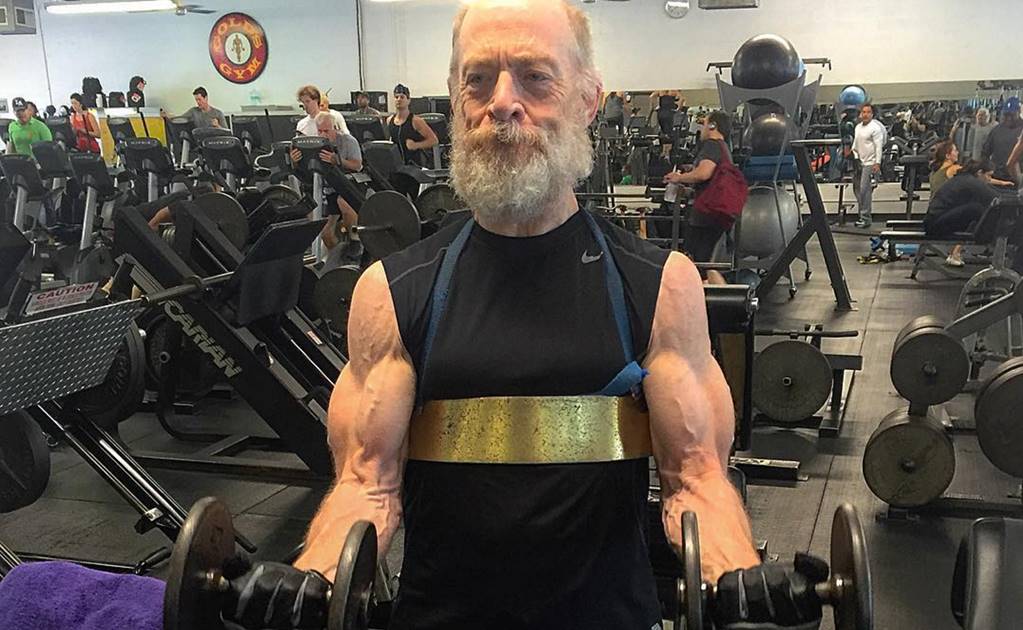 J.K. Simmons se está poniendo musculoso