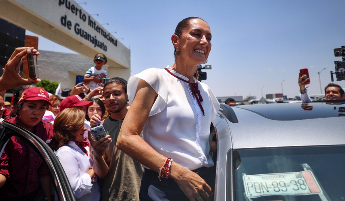 Sheinbaum confía que se pueda llegar a un acuerdo con la CNTE para liberar el Zócalo