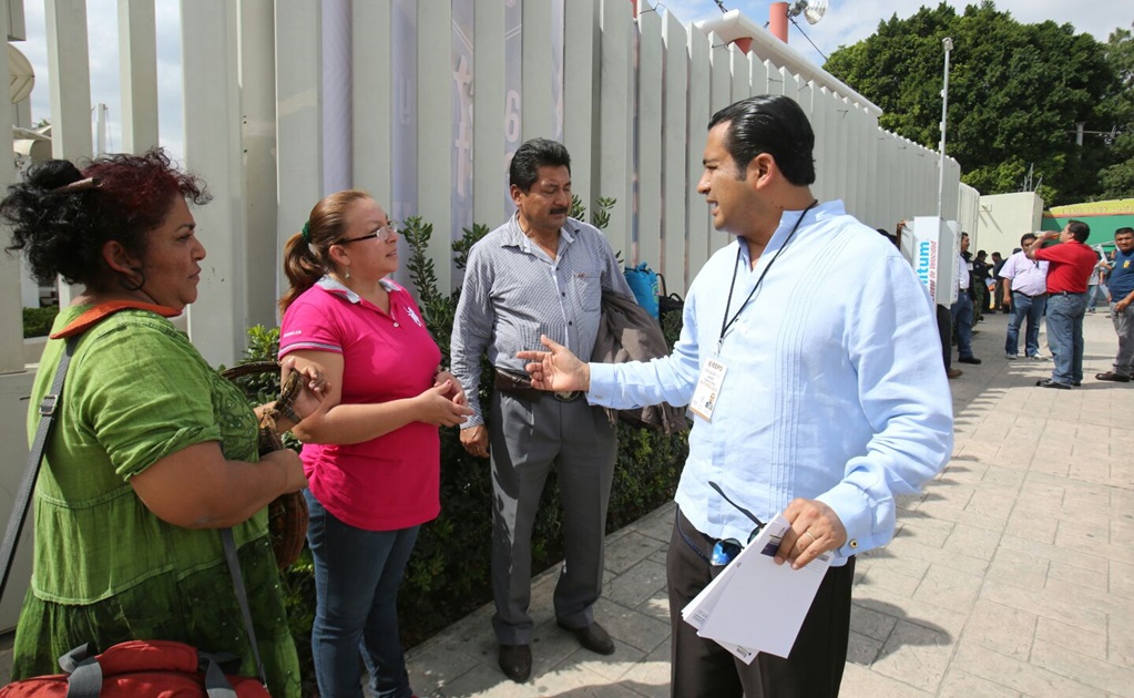Oaxaca: Llegan los primeros maestros para evaluación