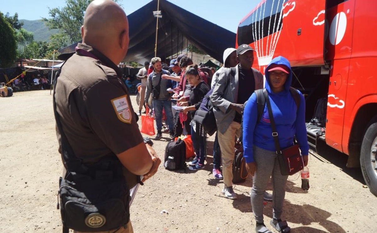 Inicia pago de seguro a víctimas de accidente que dejó 16 migrantes muertos en Oaxaca