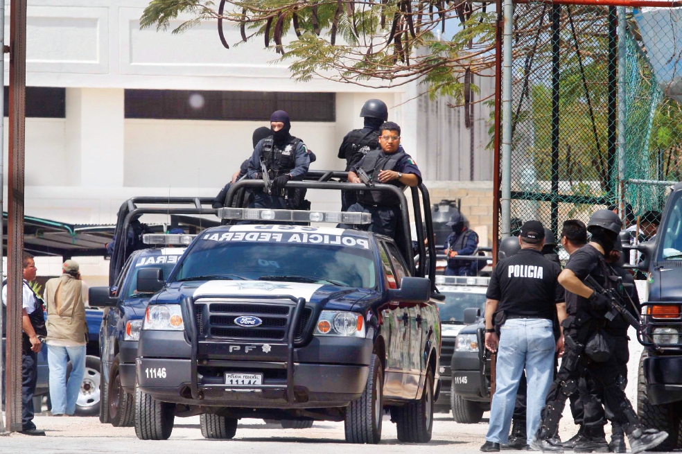 Asaltan a 4 canadienses en carretera a Saltillo; se llevan a uno y lo liberan en Coahuila